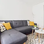 Sunny Apt Near From Grands Boulevards